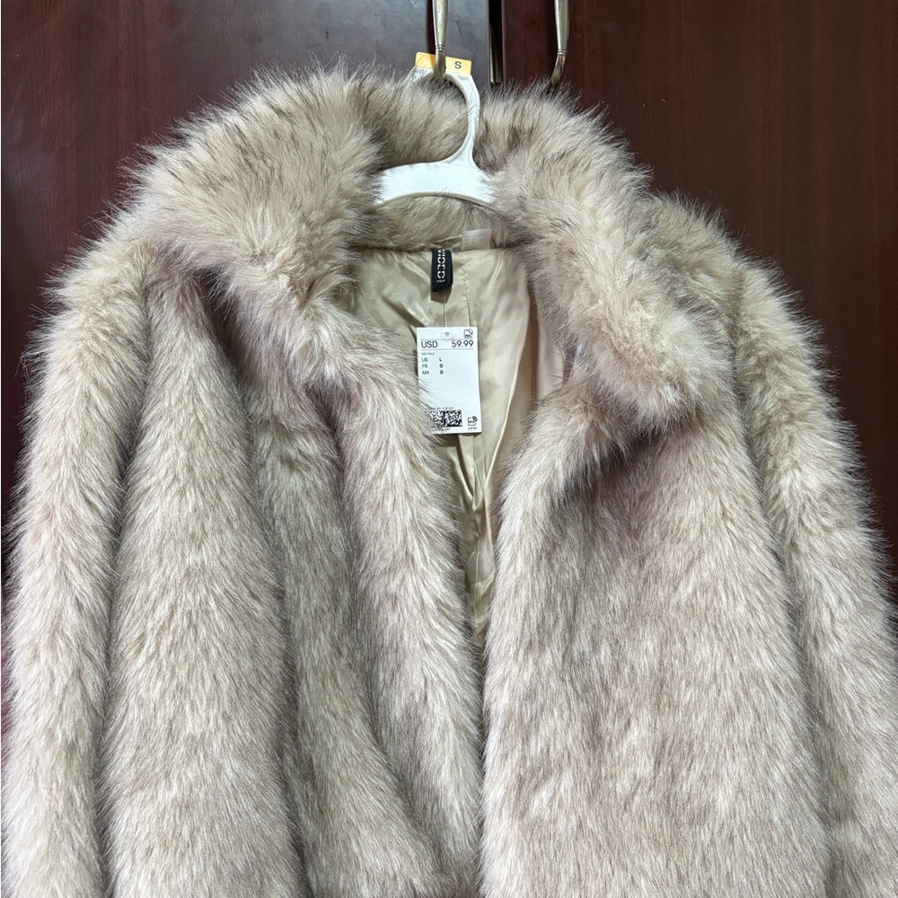 H&M Teddy Jacket in Cream